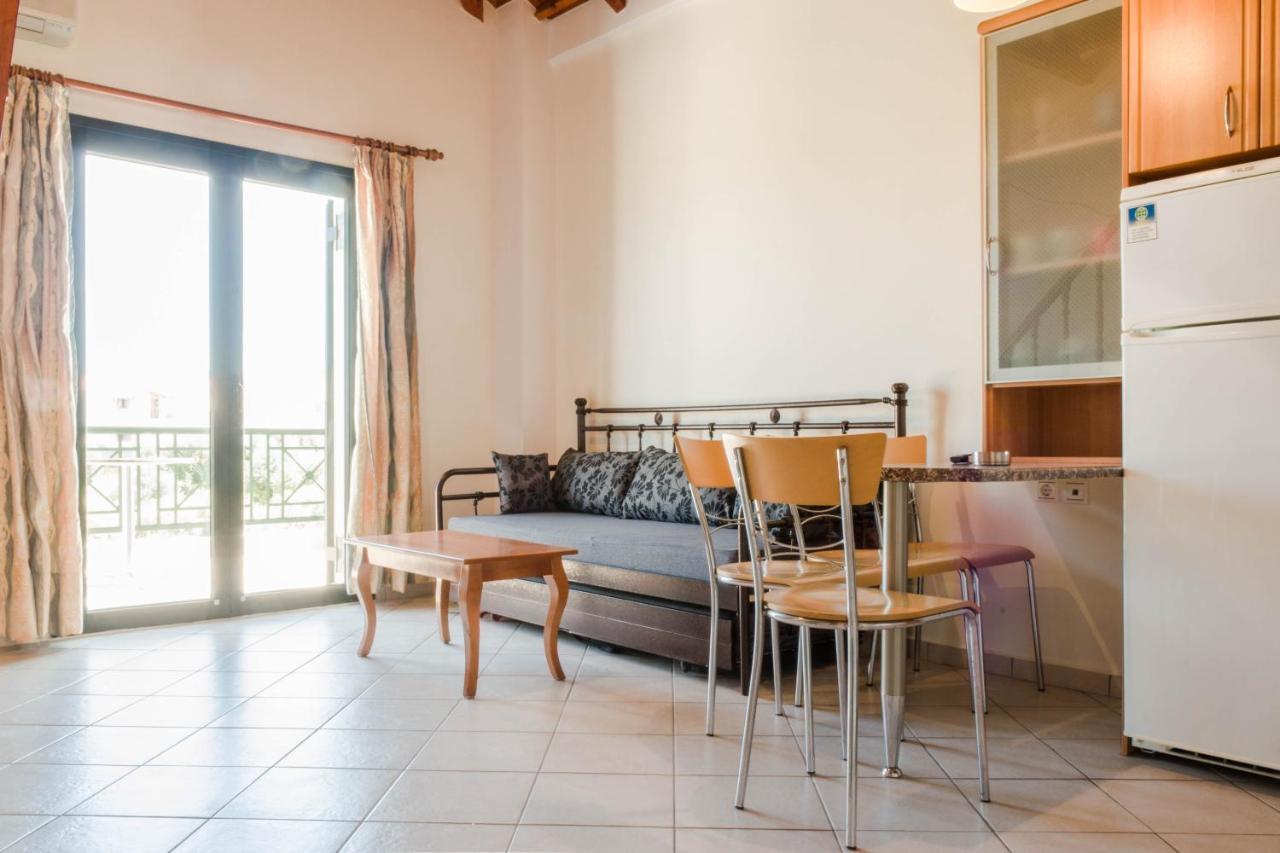 Irides Apartments Megalochori  Екстериор снимка