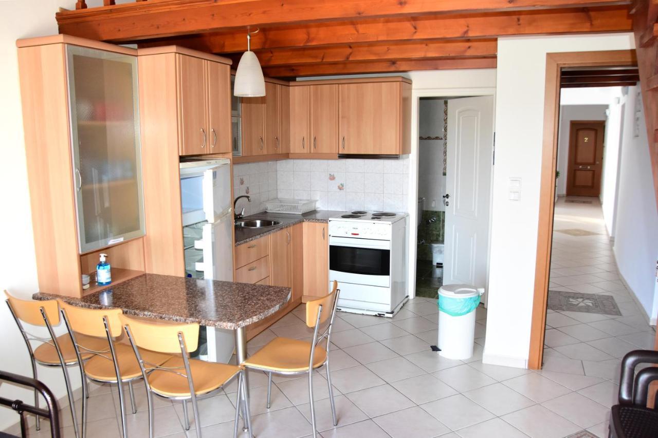 Irides Apartments Megalochori  Екстериор снимка