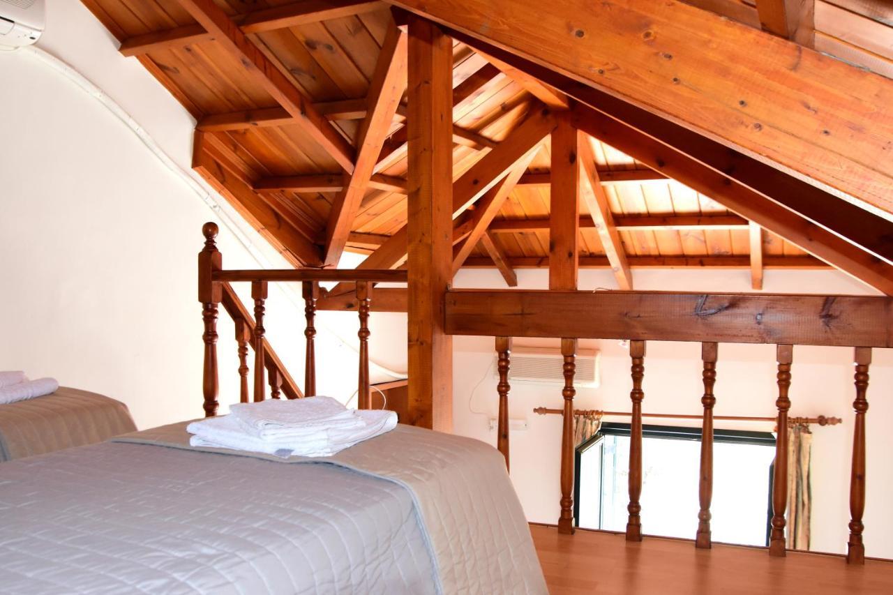 Irides Apartments Megalochori  Екстериор снимка