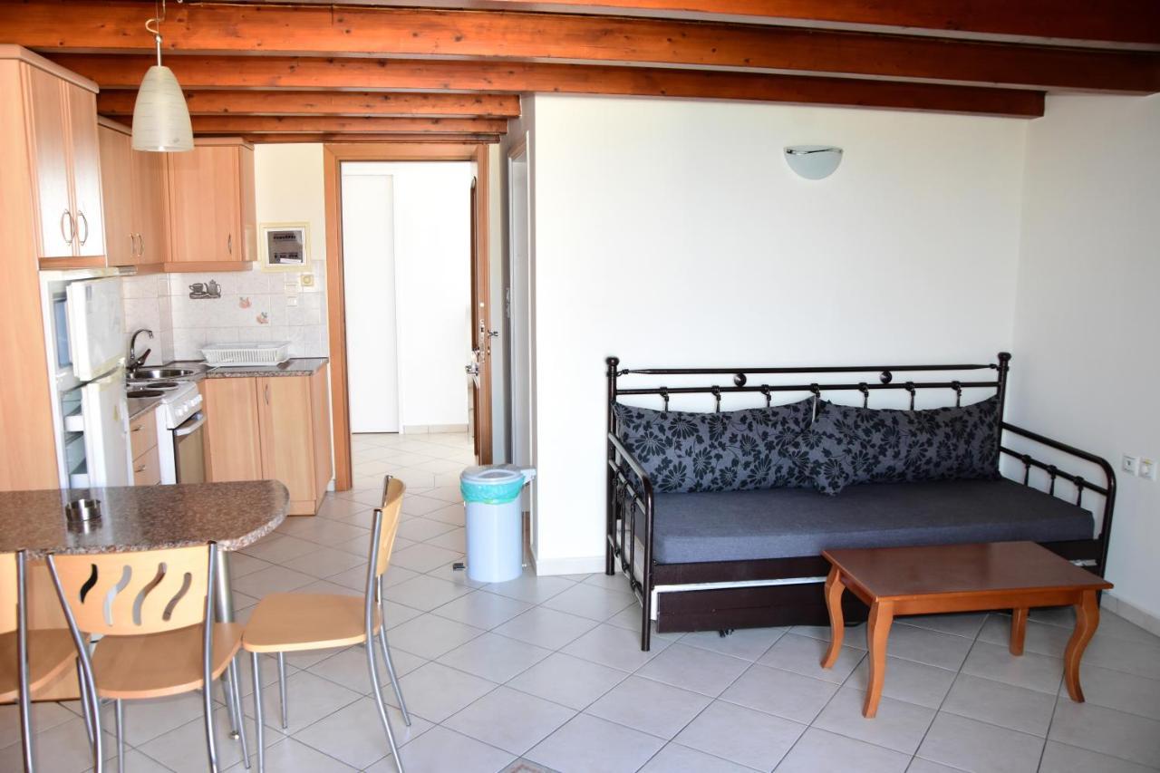 Irides Apartments Megalochori  Екстериор снимка