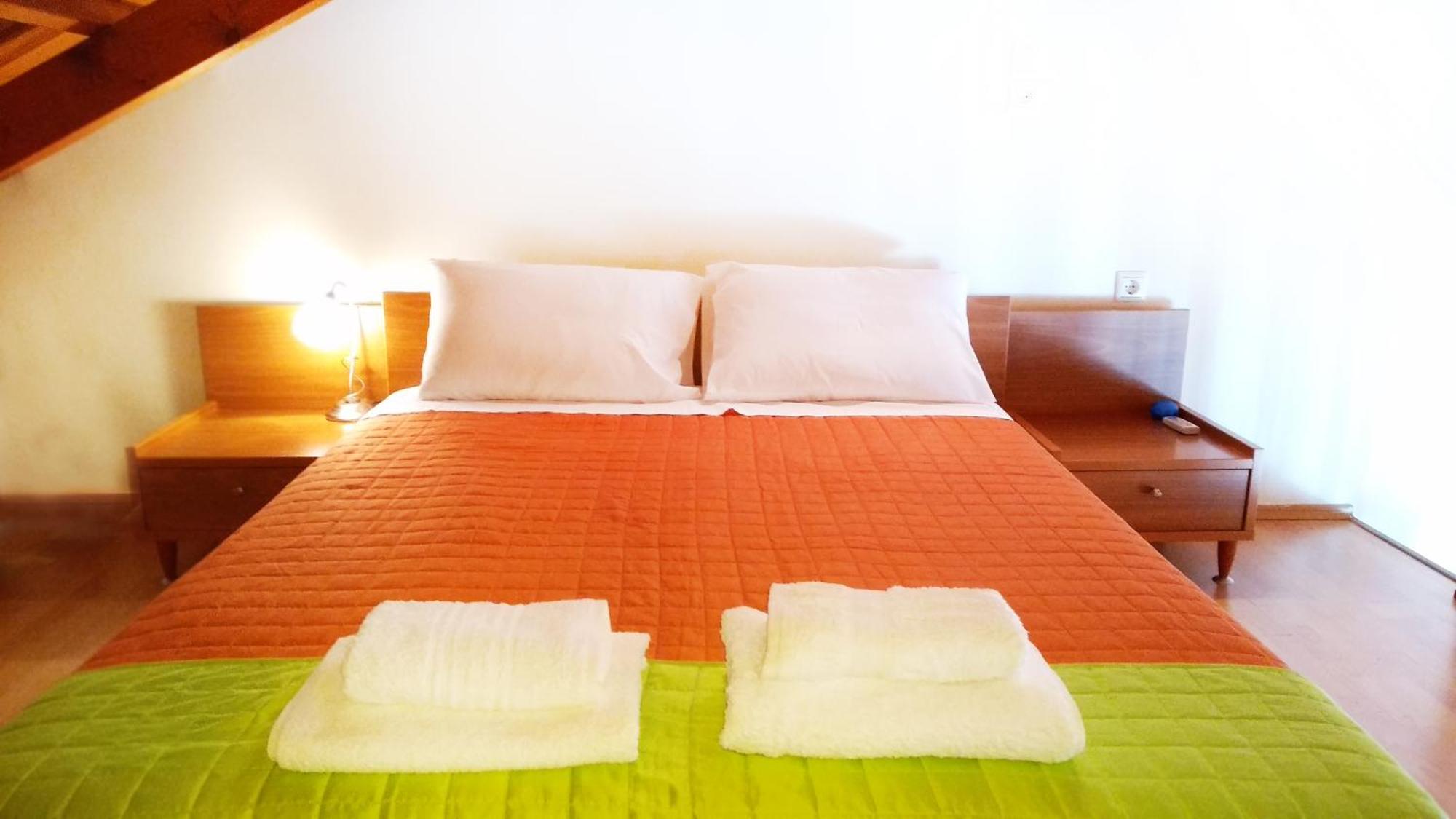Irides Apartments Megalochori  Екстериор снимка