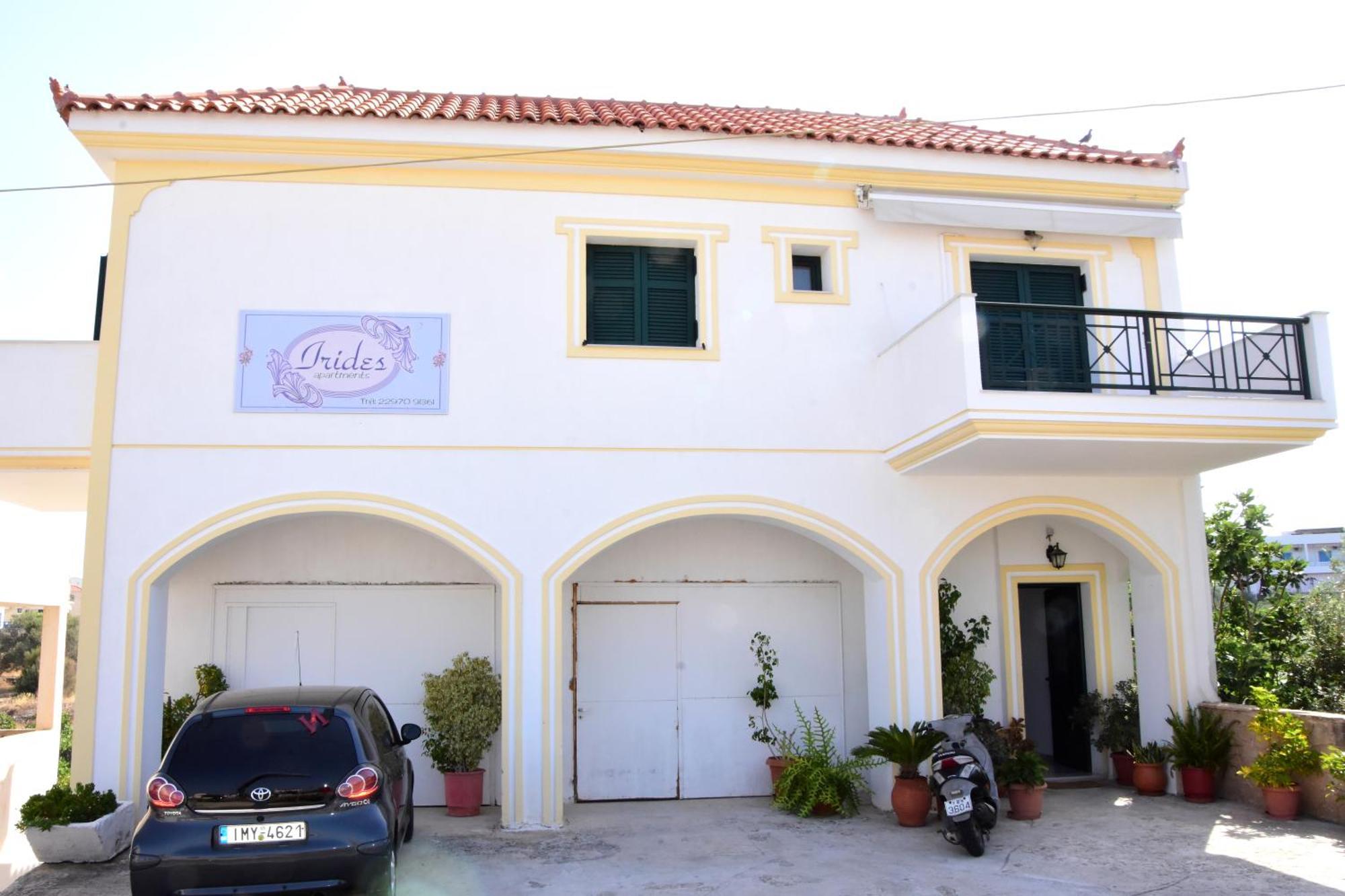 Irides Apartments Megalochori  Екстериор снимка
